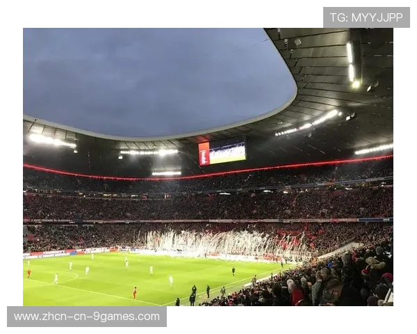 穆西亚拉一条龙过人，拜仁球迷起立致敬